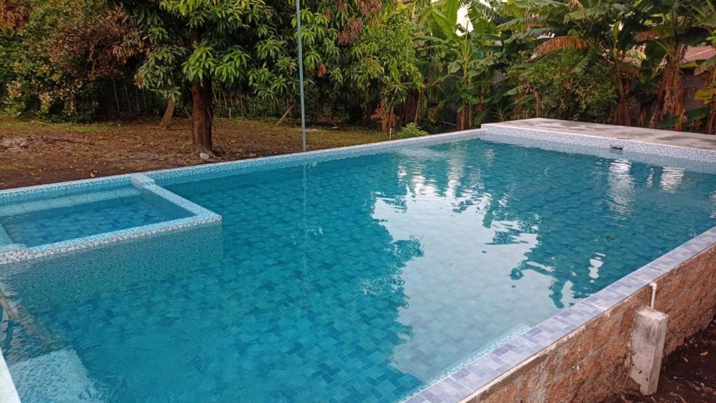 Hotel Chulamar, Piscina Y Restaurante 에스쿠인틀라 외부 사진